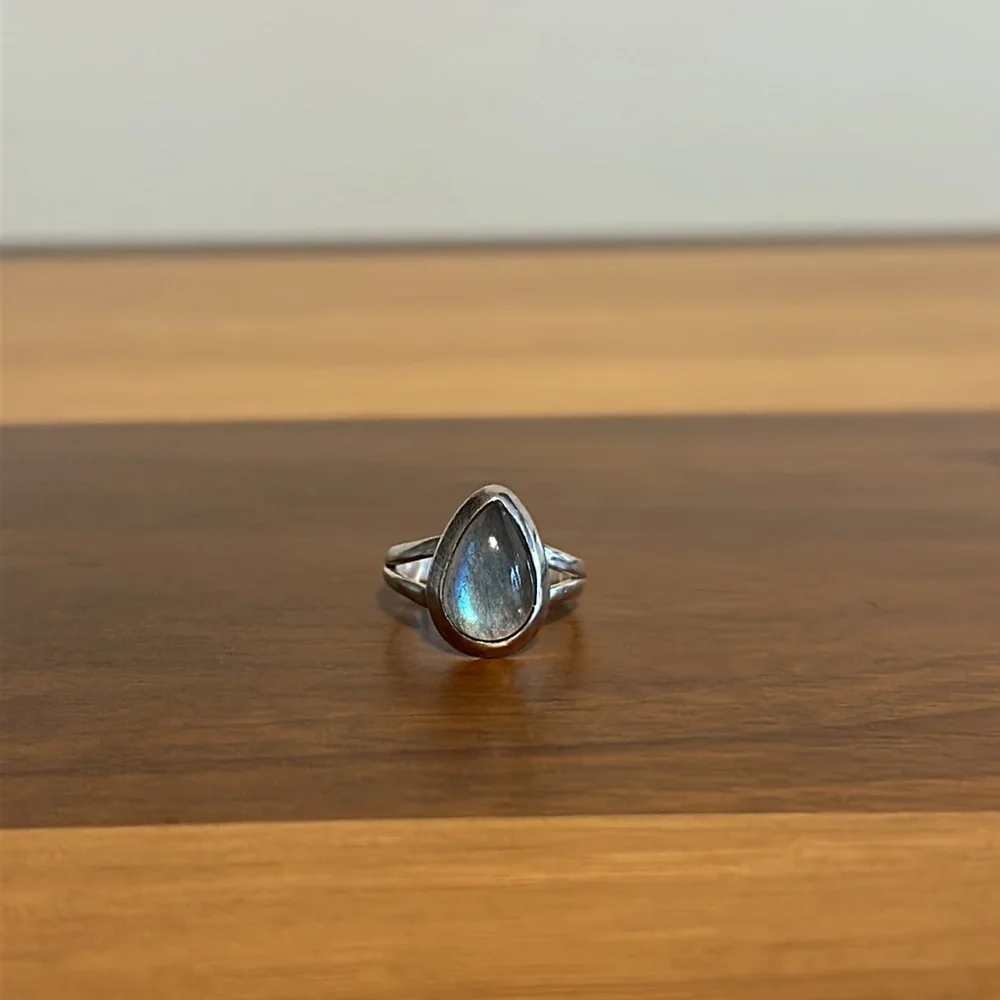 Labradorite ring - Picture 1 of 2